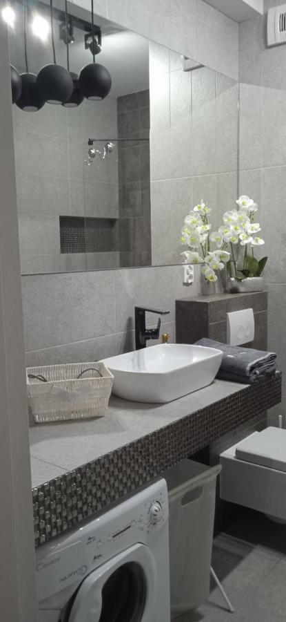 Obroncow Wybrzeza Apartment Гданск Екстериор снимка