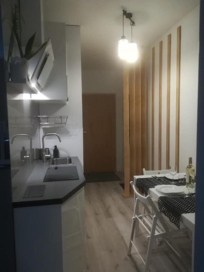 Obroncow Wybrzeza Apartment Гданск Екстериор снимка