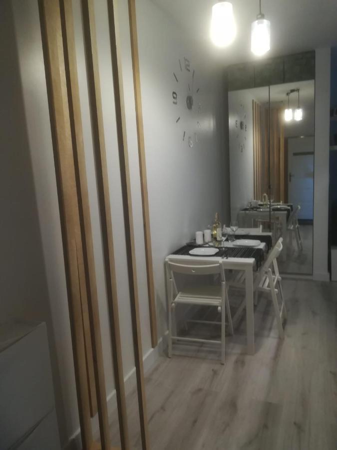 Obroncow Wybrzeza Apartment Гданск Екстериор снимка